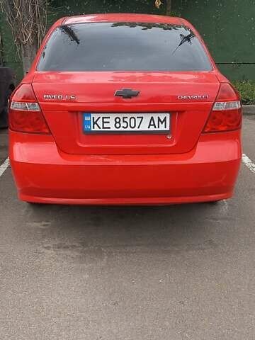 Красный Шевроле Авео, объемом двигателя 1.5 л и пробегом 199 тыс. км за 3200 $, фото 2 на Automoto.ua
