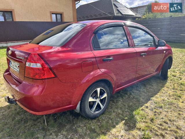 Красный Шевроле Авео, объемом двигателя 1.5 л и пробегом 180 тыс. км за 4500 $, фото 4 на Automoto.ua