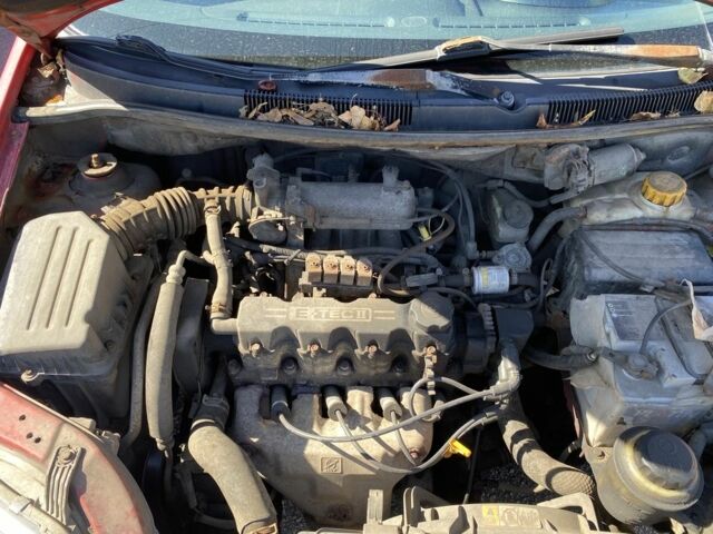 Червоний Шевроле Авео, об'ємом двигуна 1.5 л та пробігом 300 тис. км за 1200 $, фото 15 на Automoto.ua