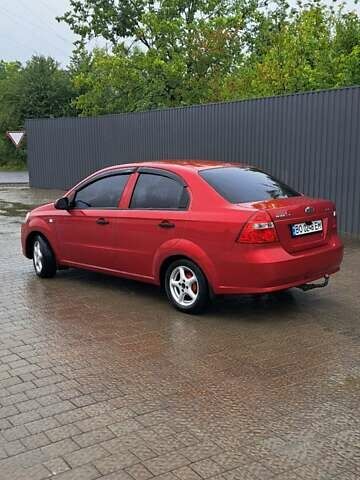 Красный Шевроле Авео, объемом двигателя 1.5 л и пробегом 194 тыс. км за 3000 $, фото 8 на Automoto.ua