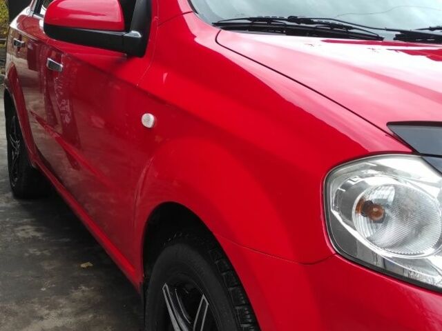 Красный Шевроле Авео, объемом двигателя 1.5 л и пробегом 200 тыс. км за 4500 $, фото 9 на Automoto.ua