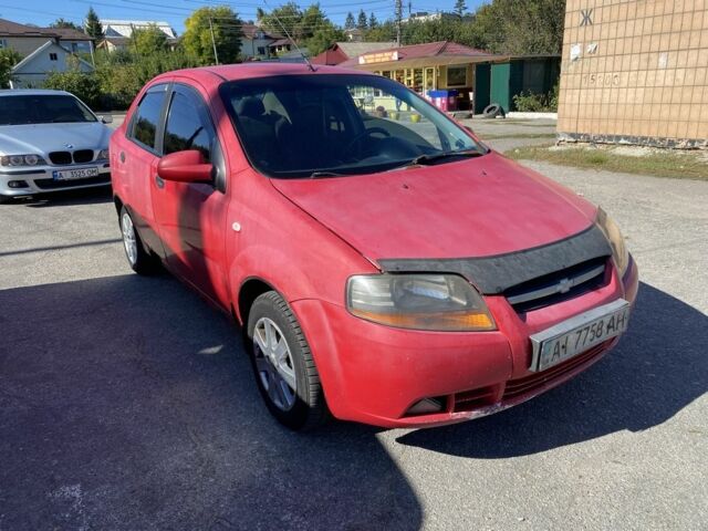 Червоний Шевроле Авео, об'ємом двигуна 1.5 л та пробігом 300 тис. км за 1200 $, фото 2 на Automoto.ua