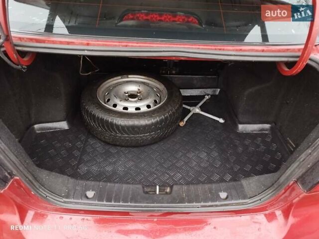 Красный Шевроле Авео, объемом двигателя 1.5 л и пробегом 115 тыс. км за 3000 $, фото 13 на Automoto.ua