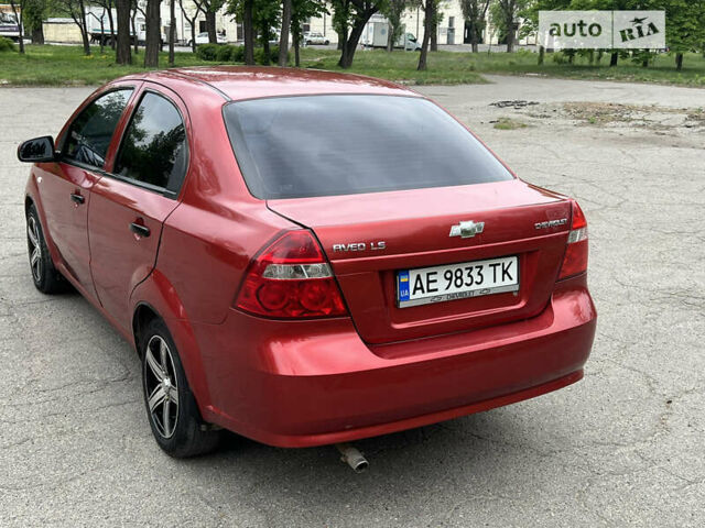 Червоний Шевроле Авео, об'ємом двигуна 1.5 л та пробігом 300 тис. км за 3300 $, фото 4 на Automoto.ua