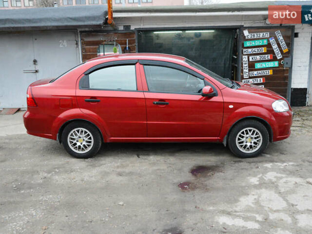 Красный Шевроле Авео, объемом двигателя 1.5 л и пробегом 87 тыс. км за 4800 $, фото 4 на Automoto.ua