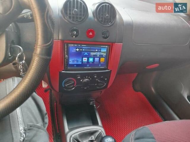 Красный Шевроле Авео, объемом двигателя 1.5 л и пробегом 226 тыс. км за 3500 $, фото 10 на Automoto.ua