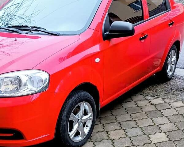 Красный Шевроле Авео, объемом двигателя 1.5 л и пробегом 113 тыс. км за 3900 $, фото 4 на Automoto.ua