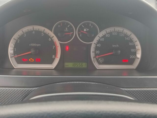 Червоний Шевроле Авео, об'ємом двигуна 1.5 л та пробігом 185 тис. км за 2800 $, фото 11 на Automoto.ua