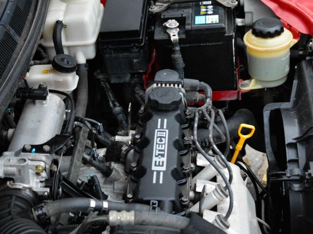 Красный Шевроле Авео, объемом двигателя 1.5 л и пробегом 87 тыс. км за 4800 $, фото 21 на Automoto.ua