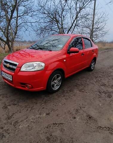 Красный Шевроле Авео, объемом двигателя 1.5 л и пробегом 205 тыс. км за 4100 $, фото 3 на Automoto.ua