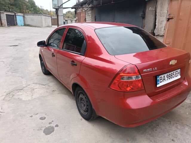 Красный Шевроле Авео, объемом двигателя 1.5 л и пробегом 212 тыс. км за 3600 $, фото 5 на Automoto.ua