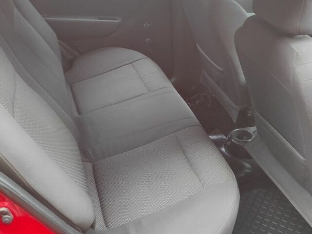 Красный Шевроле Авео, объемом двигателя 1.5 л и пробегом 200 тыс. км за 4500 $, фото 6 на Automoto.ua