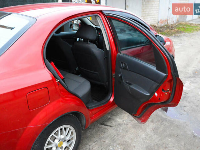 Красный Шевроле Авео, объемом двигателя 1.5 л и пробегом 87 тыс. км за 4800 $, фото 12 на Automoto.ua