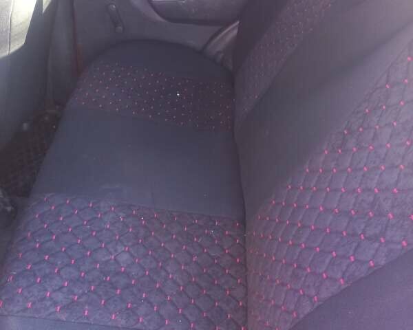 Червоний Шевроле Авео, об'ємом двигуна 1.5 л та пробігом 280 тис. км за 2500 $, фото 11 на Automoto.ua