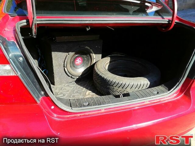 Червоний Шевроле Авео, об'ємом двигуна 1.5 л та пробігом 213 тис. км за 4000 $, фото 6 на Automoto.ua