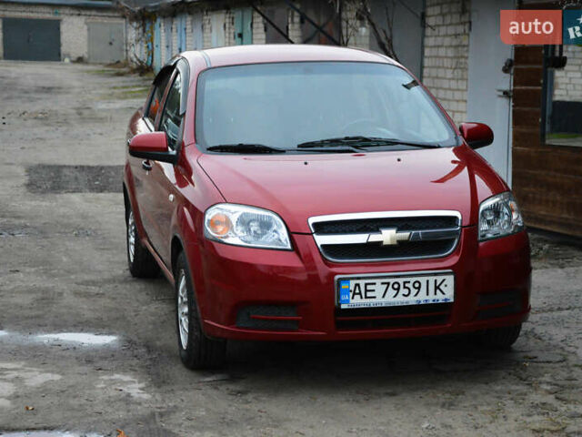 Красный Шевроле Авео, объемом двигателя 1.5 л и пробегом 87 тыс. км за 4800 $, фото 2 на Automoto.ua