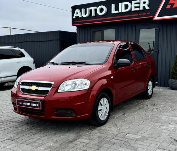 Красный Шевроле Авео, объемом двигателя 1.5 л и пробегом 27 тыс. км за 6100 $, фото 8 на Automoto.ua