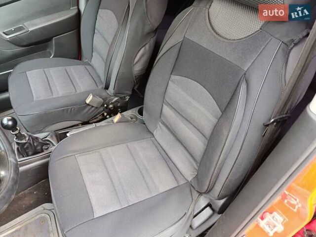 Червоний Шевроле Авео, об'ємом двигуна 1.5 л та пробігом 115 тис. км за 4100 $, фото 7 на Automoto.ua