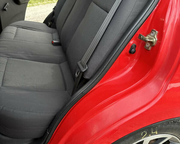 Червоний Шевроле Авео, об'ємом двигуна 1.5 л та пробігом 144 тис. км за 4700 $, фото 26 на Automoto.ua