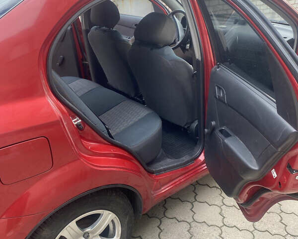 Червоний Шевроле Авео, об'ємом двигуна 1.5 л та пробігом 119 тис. км за 4500 $, фото 4 на Automoto.ua