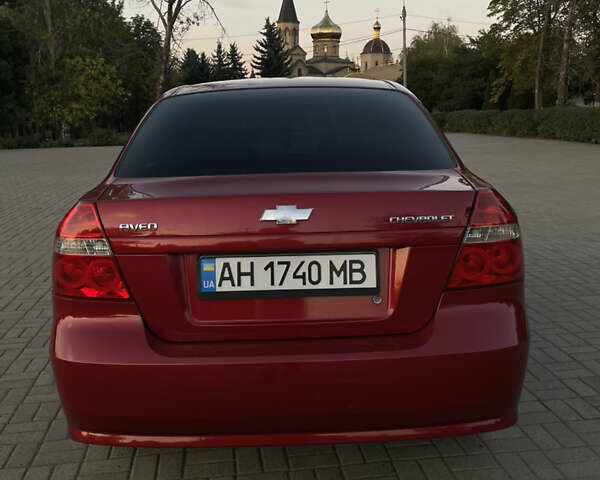 Красный Шевроле Авео, объемом двигателя 1.5 л и пробегом 198 тыс. км за 4000 $, фото 2 на Automoto.ua