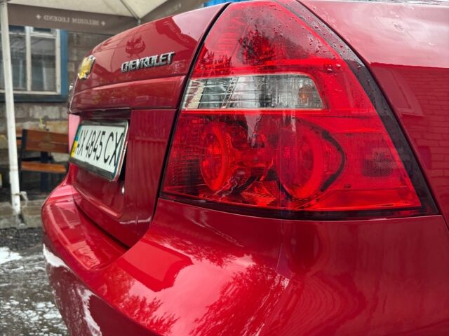 Червоний Шевроле Авео, об'ємом двигуна 1.5 л та пробігом 127 тис. км за 5400 $, фото 6 на Automoto.ua