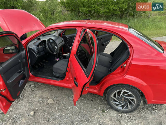 Червоний Шевроле Авео, об'ємом двигуна 1.5 л та пробігом 144 тис. км за 4700 $, фото 18 на Automoto.ua