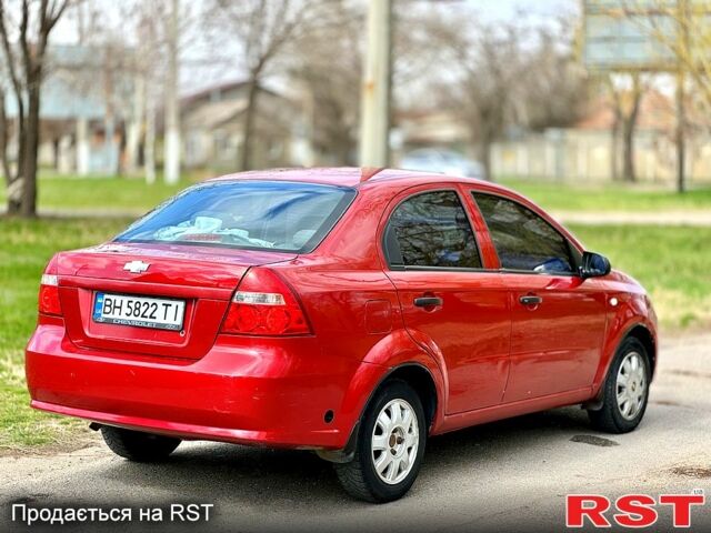 Красный Шевроле Авео, объемом двигателя 1.5 л и пробегом 270 тыс. км за 3500 $, фото 5 на Automoto.ua