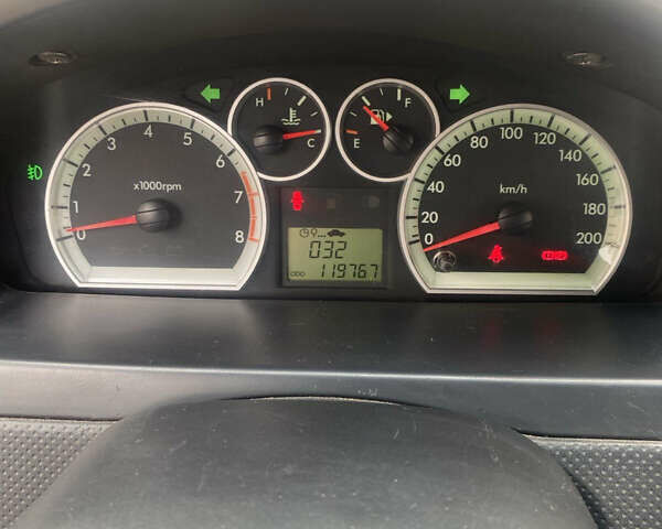 Червоний Шевроле Авео, об'ємом двигуна 1.5 л та пробігом 119 тис. км за 4500 $, фото 7 на Automoto.ua