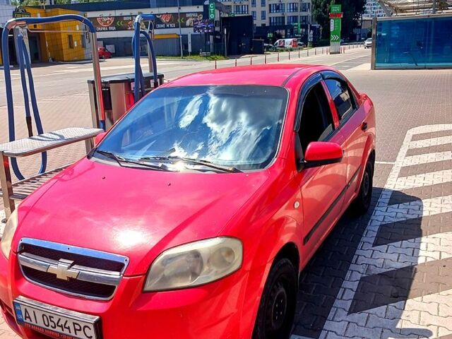 Красный Шевроле Авео, объемом двигателя 1.5 л и пробегом 347 тыс. км за 2700 $, фото 1 на Automoto.ua