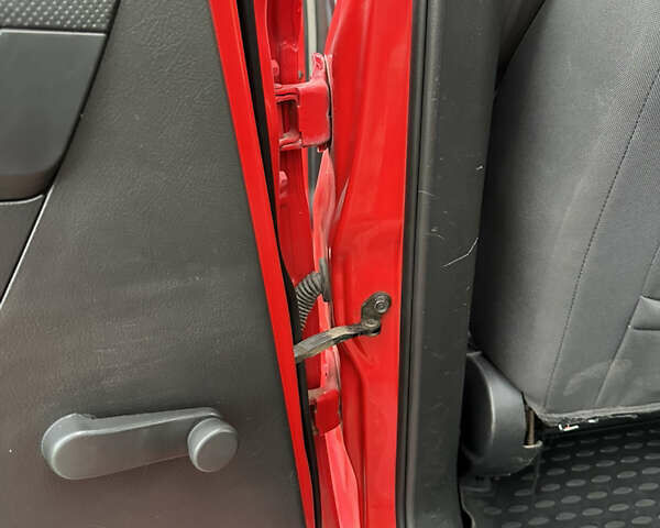 Червоний Шевроле Авео, об'ємом двигуна 1.5 л та пробігом 144 тис. км за 4700 $, фото 27 на Automoto.ua