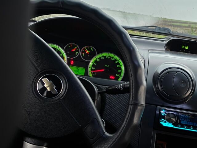 Червоний Шевроле Авео, об'ємом двигуна 1.5 л та пробігом 127 тис. км за 5400 $, фото 11 на Automoto.ua