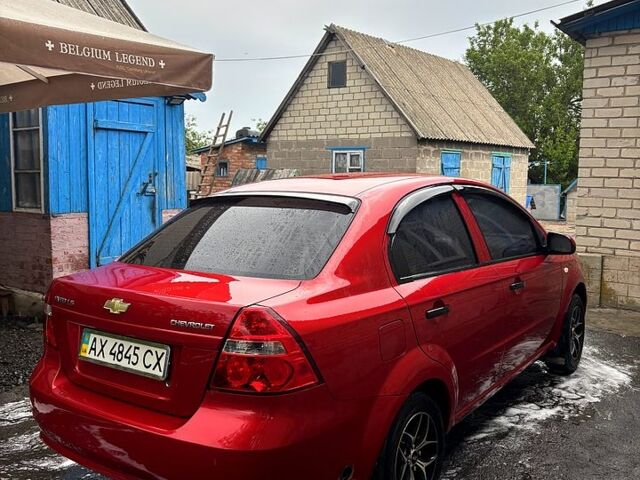 Красный Шевроле Авео, объемом двигателя 1.5 л и пробегом 127 тыс. км за 5400 $, фото 5 на Automoto.ua