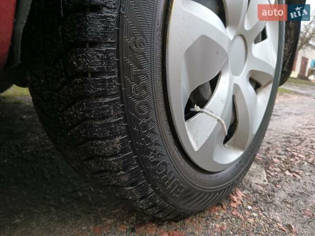 Червоний Шевроле Авео, об'ємом двигуна 1.5 л та пробігом 215 тис. км за 3800 $, фото 17 на Automoto.ua