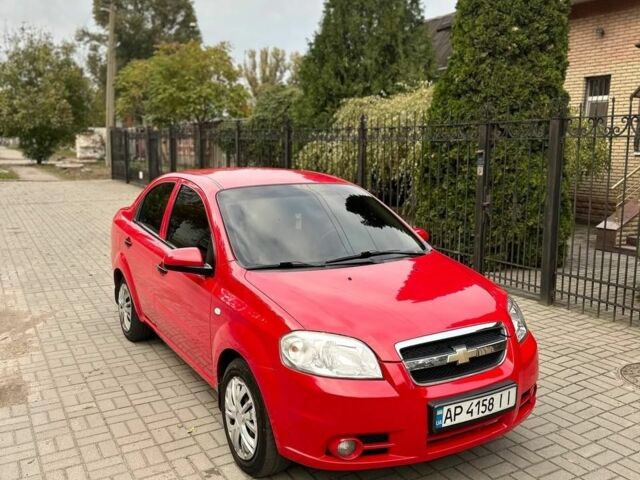 Красный Шевроле Авео, объемом двигателя 1.5 л и пробегом 152 тыс. км за 4500 $, фото 6 на Automoto.ua