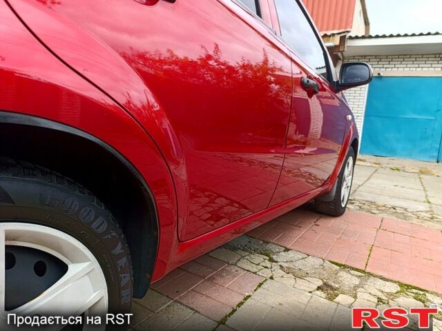 Червоний Шевроле Авео, об'ємом двигуна 1.5 л та пробігом 160 тис. км за 3800 $, фото 9 на Automoto.ua