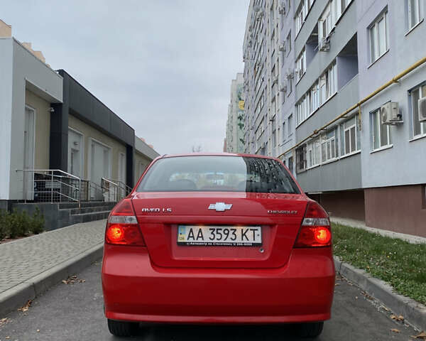 Красный Шевроле Авео, объемом двигателя 1.5 л и пробегом 160 тыс. км за 4700 $, фото 5 на Automoto.ua