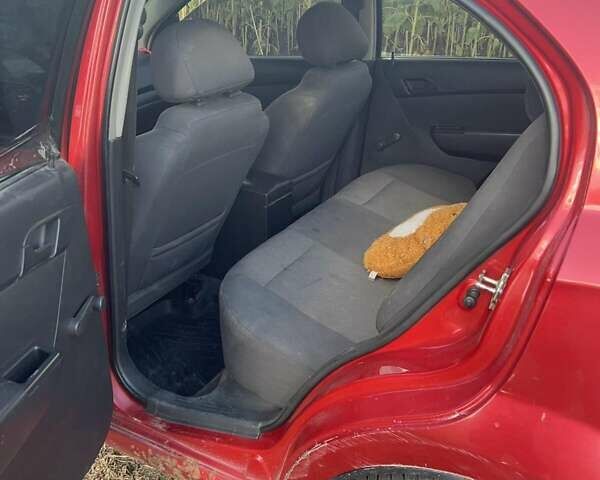 Червоний Шевроле Авео, об'ємом двигуна 1.5 л та пробігом 294 тис. км за 2800 $, фото 12 на Automoto.ua