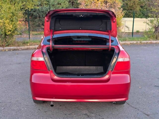 Красный Шевроле Авео, объемом двигателя 0 л и пробегом 180 тыс. км за 3299 $, фото 15 на Automoto.ua