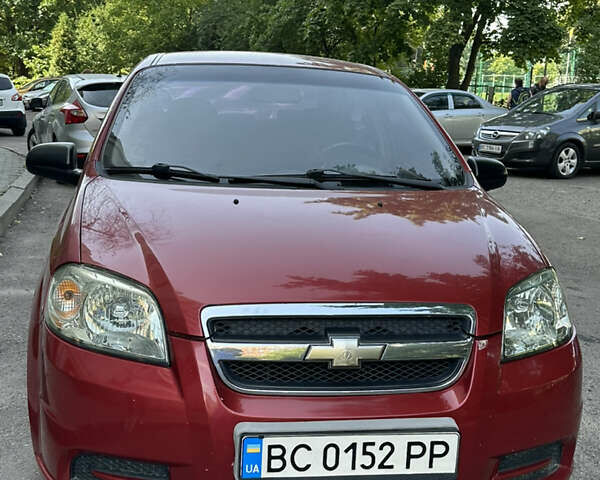 Красный Шевроле Авео, объемом двигателя 1.5 л и пробегом 200 тыс. км за 3200 $, фото 1 на Automoto.ua