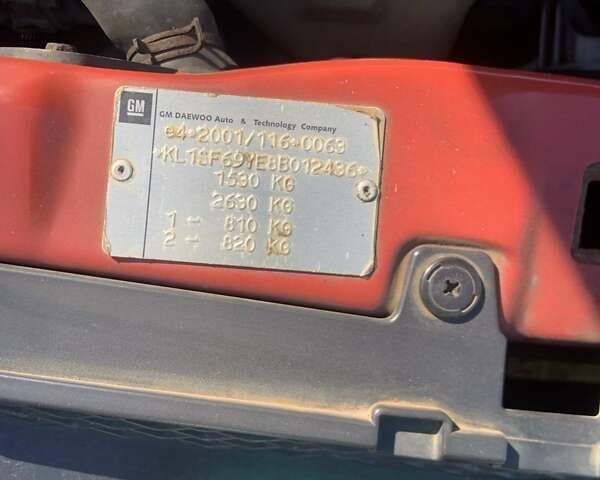 Красный Шевроле Авео, объемом двигателя 1.5 л и пробегом 160 тыс. км за 3800 $, фото 3 на Automoto.ua