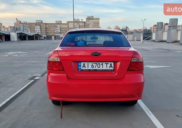 Красный Шевроле Авео, объемом двигателя 1.5 л и пробегом 240 тыс. км за 2750 $, фото 7 на Automoto.ua