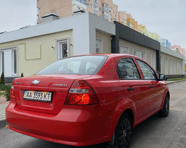 Красный Шевроле Авео, объемом двигателя 1.5 л и пробегом 160 тыс. км за 4700 $, фото 6 на Automoto.ua