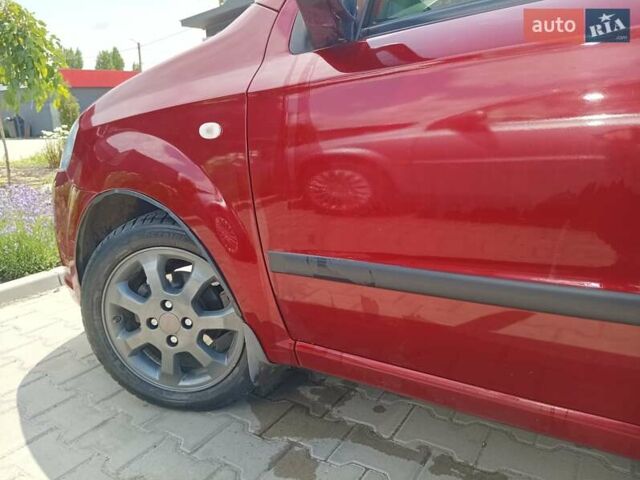 Червоний Шевроле Авео, об'ємом двигуна 1.5 л та пробігом 300 тис. км за 4000 $, фото 5 на Automoto.ua