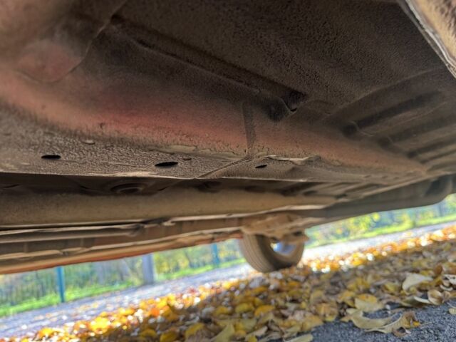 Красный Шевроле Авео, объемом двигателя 1.5 л и пробегом 230 тыс. км за 3750 $, фото 12 на Automoto.ua