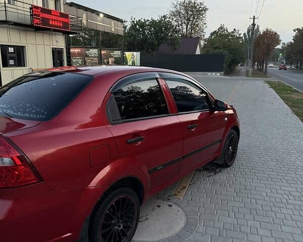 Красный Шевроле Авео, объемом двигателя 1.5 л и пробегом 200 тыс. км за 3800 $, фото 9 на Automoto.ua