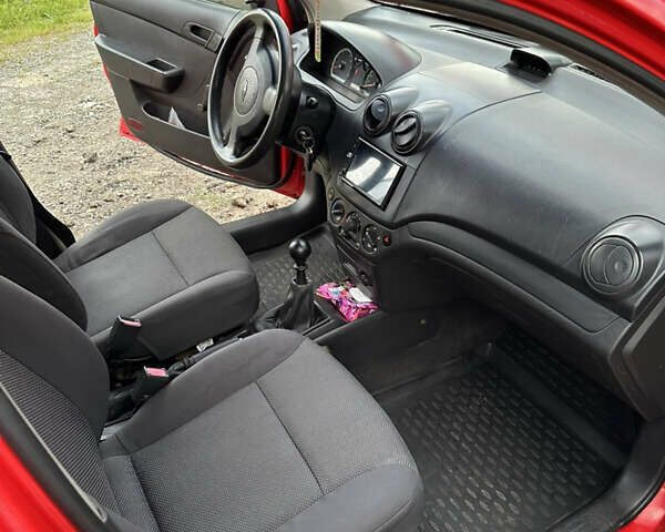 Червоний Шевроле Авео, об'ємом двигуна 1.5 л та пробігом 144 тис. км за 4700 $, фото 20 на Automoto.ua