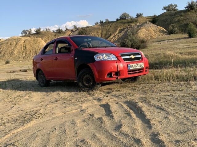 Красный Шевроле Авео, объемом двигателя 1.5 л и пробегом 267 тыс. км за 2750 $, фото 1 на Automoto.ua
