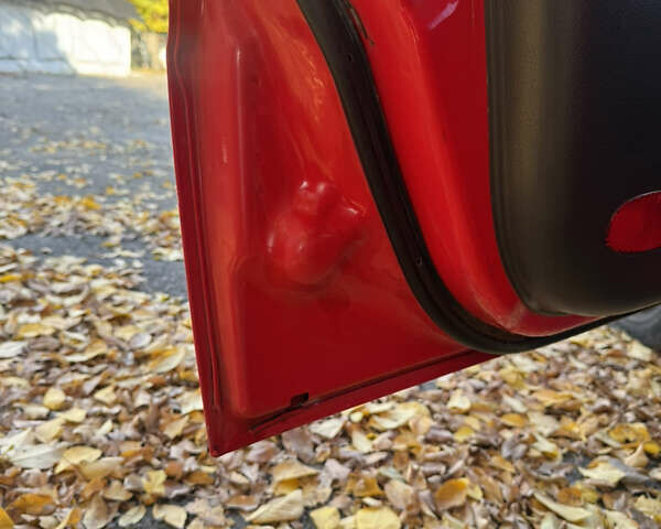 Красный Шевроле Авео, объемом двигателя 1.5 л и пробегом 230 тыс. км за 3750 $, фото 10 на Automoto.ua