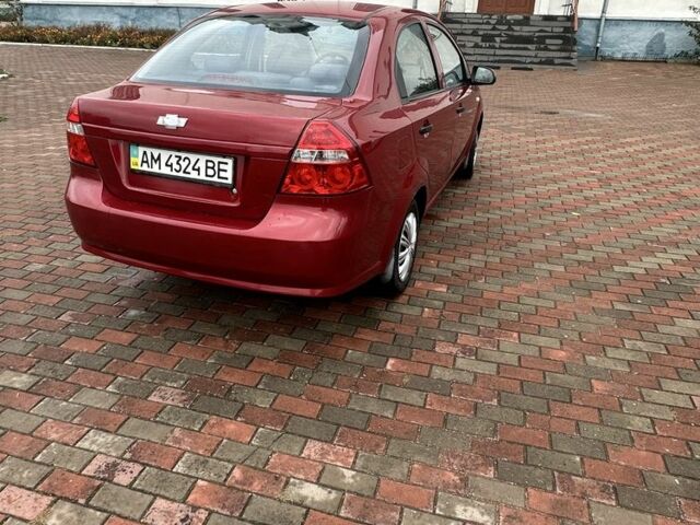 Червоний Шевроле Авео, об'ємом двигуна 1.5 л та пробігом 200 тис. км за 3500 $, фото 2 на Automoto.ua